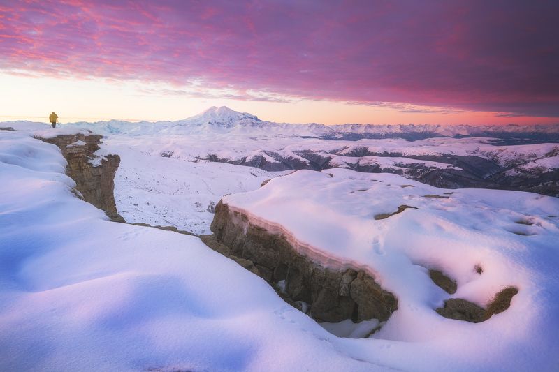 Снег на плато Бермамыт фото превью