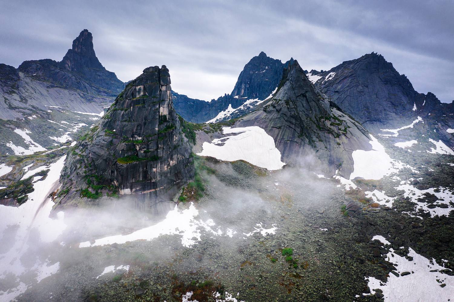 парабола, скала парабола, озеро художников, ергаки, красноярский край, саяны, хакасия, сибирь, тайга, Уфимцев Юрий