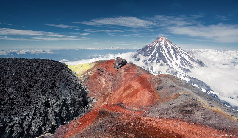 Камчатка, вулканы на кратере Авачи.  фото превью