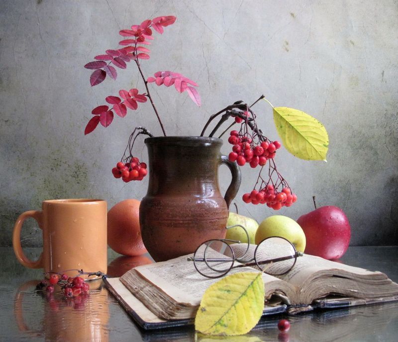 ветки, рябина, листья, осень Роман с  осенью фото превью