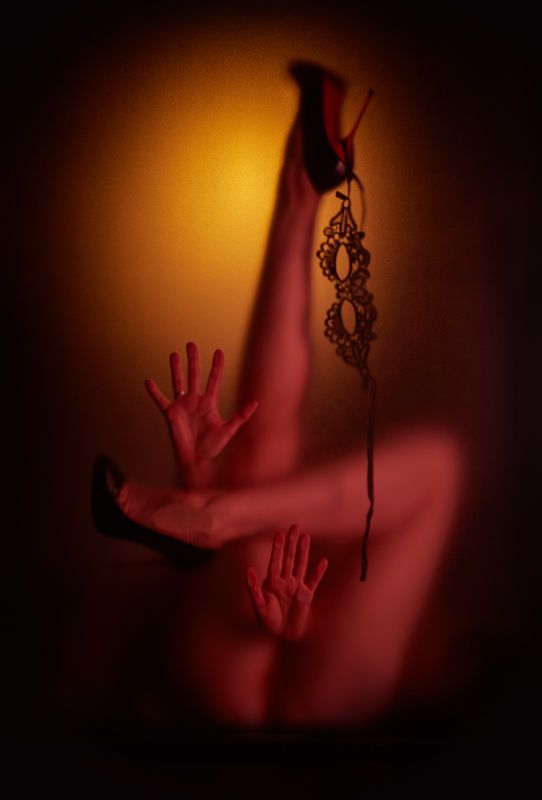 Ню, эротика, туфли, ноги Маска фото превью