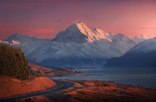 Road to Aoraki 