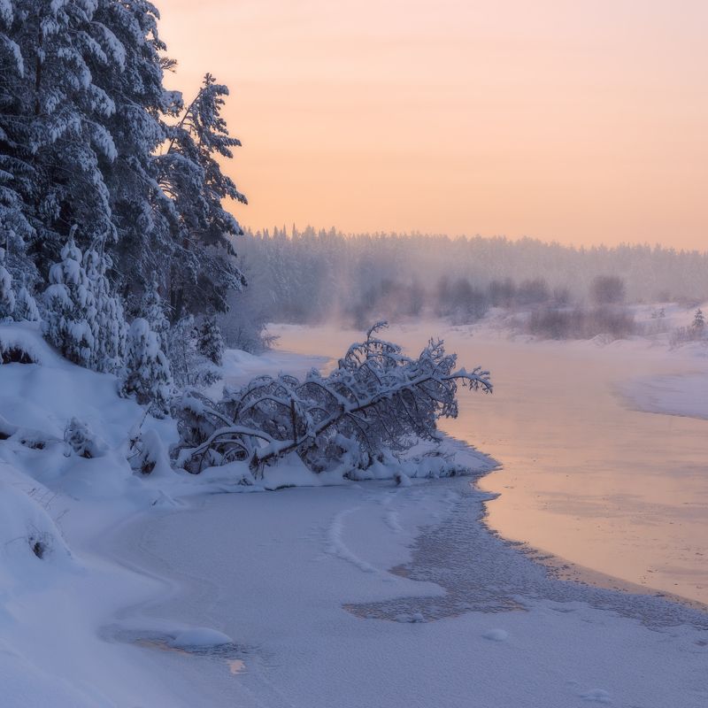 зима декабрь мороз закат река туман В тишине морозного заката фото превью