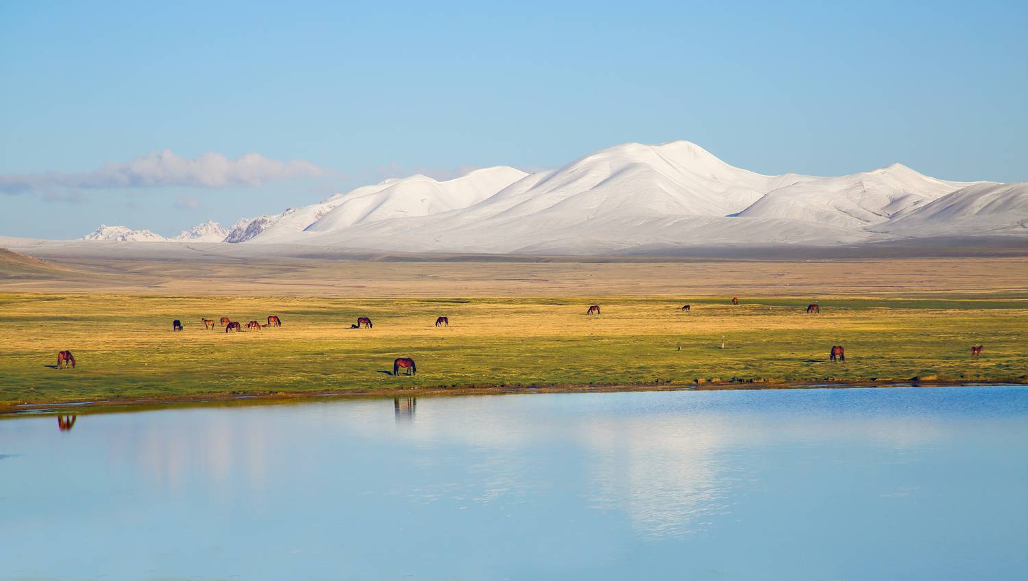 горы озеро пейзаж облака отражение утро весна, Мурзинов Виктор