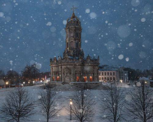 Знаменская церковь (Дубровицы)
