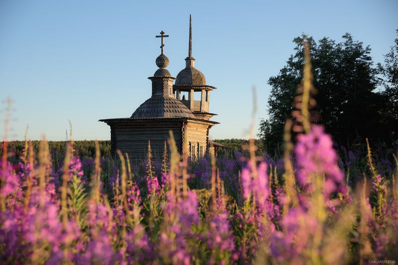 часовня, дрон, аэрофотография, пейзаж, закат Часовня в Средней Отле фото превью