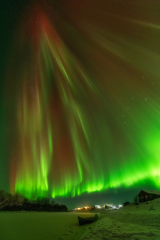 архангельская область, северное сияние, лодка, кимжа Изумрудный дождь фото превью