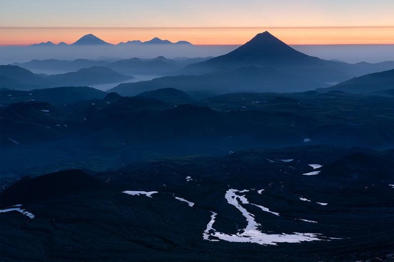 корякский, камчатка, авачинский, вулканы, рассвет, kamchatka, горелый, туман, велючинский Рассвет над Камчаткой фото превью