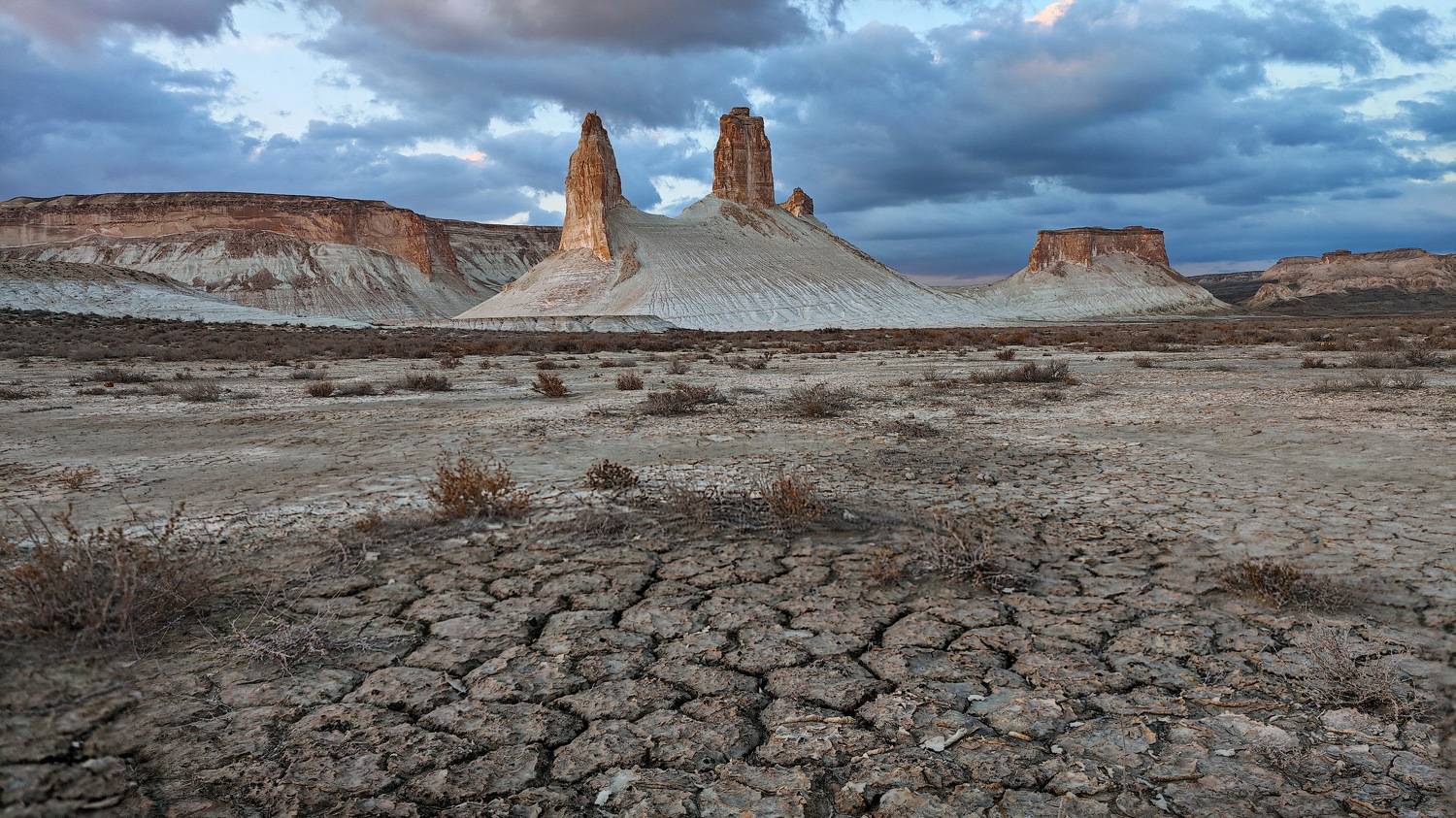 мангыстау, Евгений Дроботенко