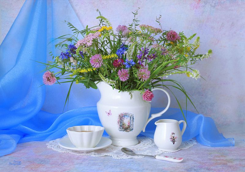 букет, полевые цветы, кувшин, чашка, ложка, молочник Утренний букет фото превью