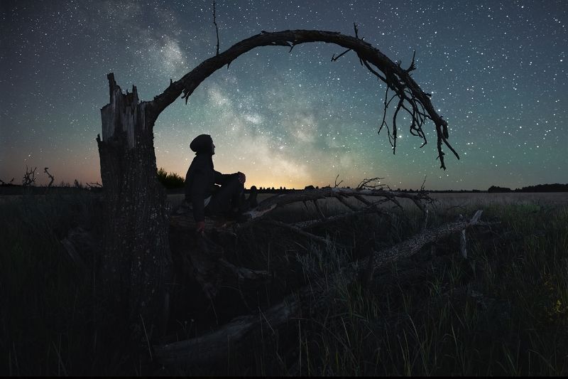 Под светом Млечного пути фото превью