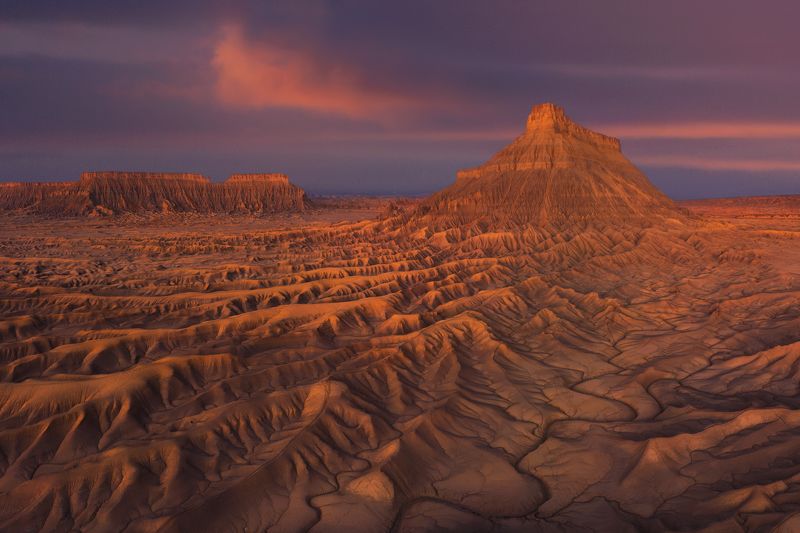 Factory Butte badlands фото превью