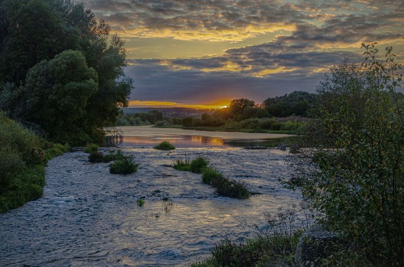 Закат на красивой мече фото превью