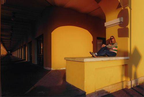 В лучах заходящего солнца