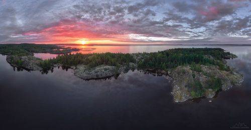 Рассвет на Ладожских шхерах