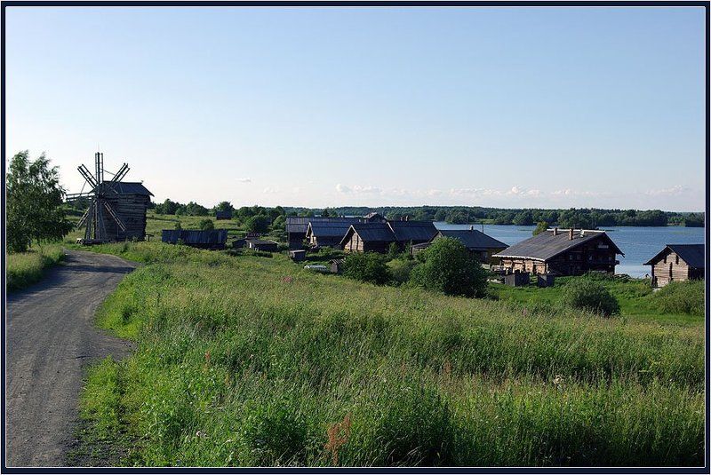деревня,мельница,дорога,озеро Деревенский пейзаж фото превью