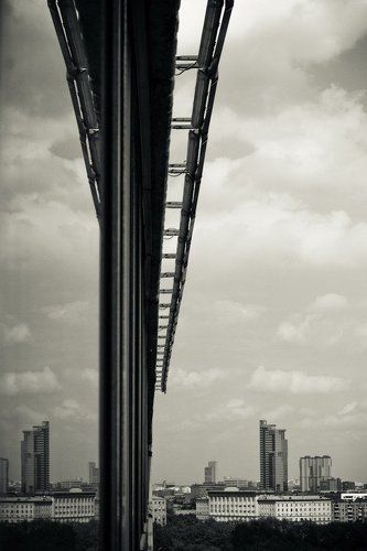 Футуристический мост