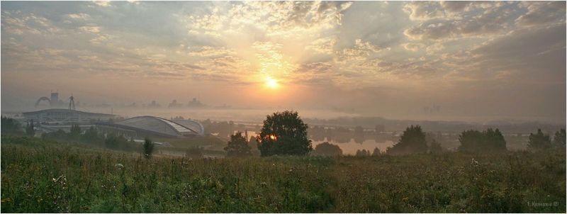 Утро большого города... Крылатское