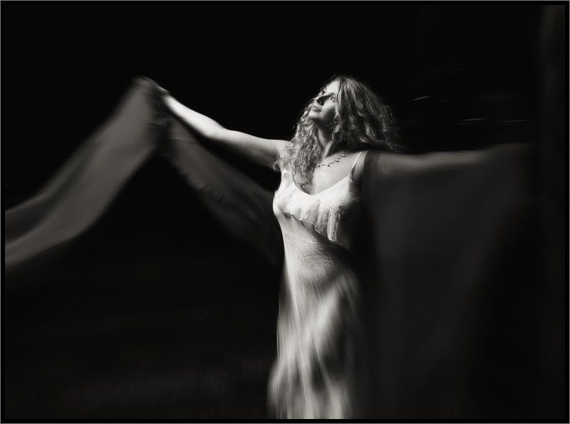 Ночной танец фото превью