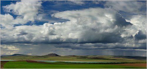 Гроза в степи