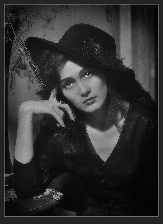 портрет, девушка, шляпа, Александр Авилов