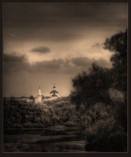 Храм над рекой