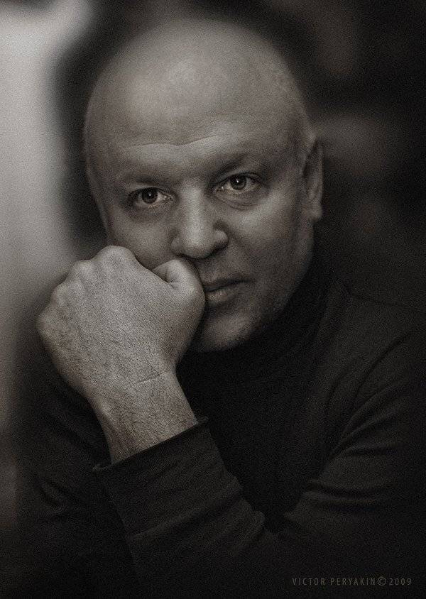 , Виктор Перякин
