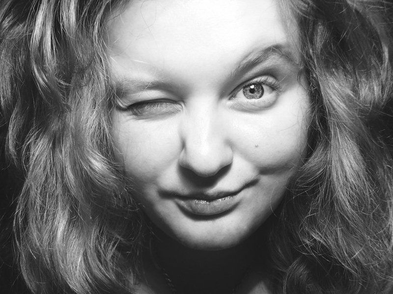 Автопортрет фото превью