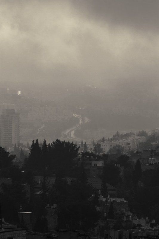 пейзаж, линии, город, гроза Полутоны фото превью