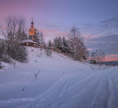 Храм на холме
