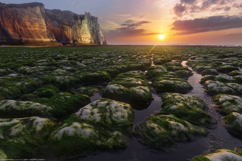 Этрета, Нормандия, Франция, Etretat, beach, Normandy, France, романов В окрестностях пляжа Этрета фото превью