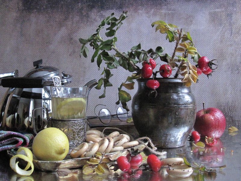 ветки, шиповник, осень, декабрь Зелёный чай с лимоном фото превью