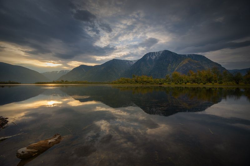 Телецкое озеро, Горный Алтай фото превью