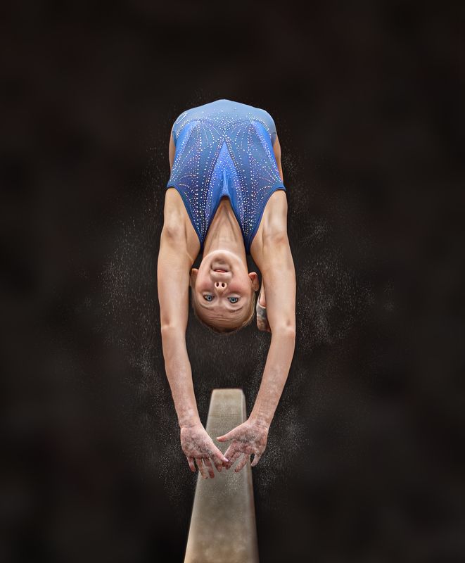 Back Handspring on the beam фото превью