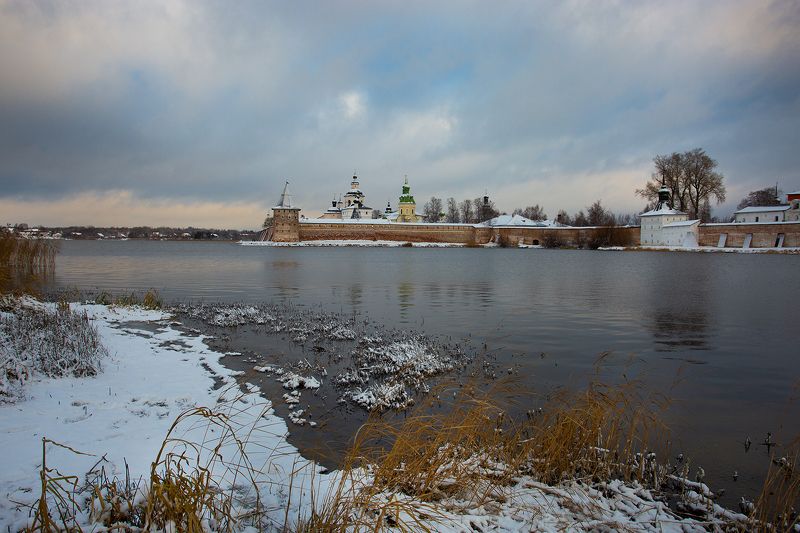 озеро, сиверское, кириллов, монастырь По берегу Сиверского фото превью