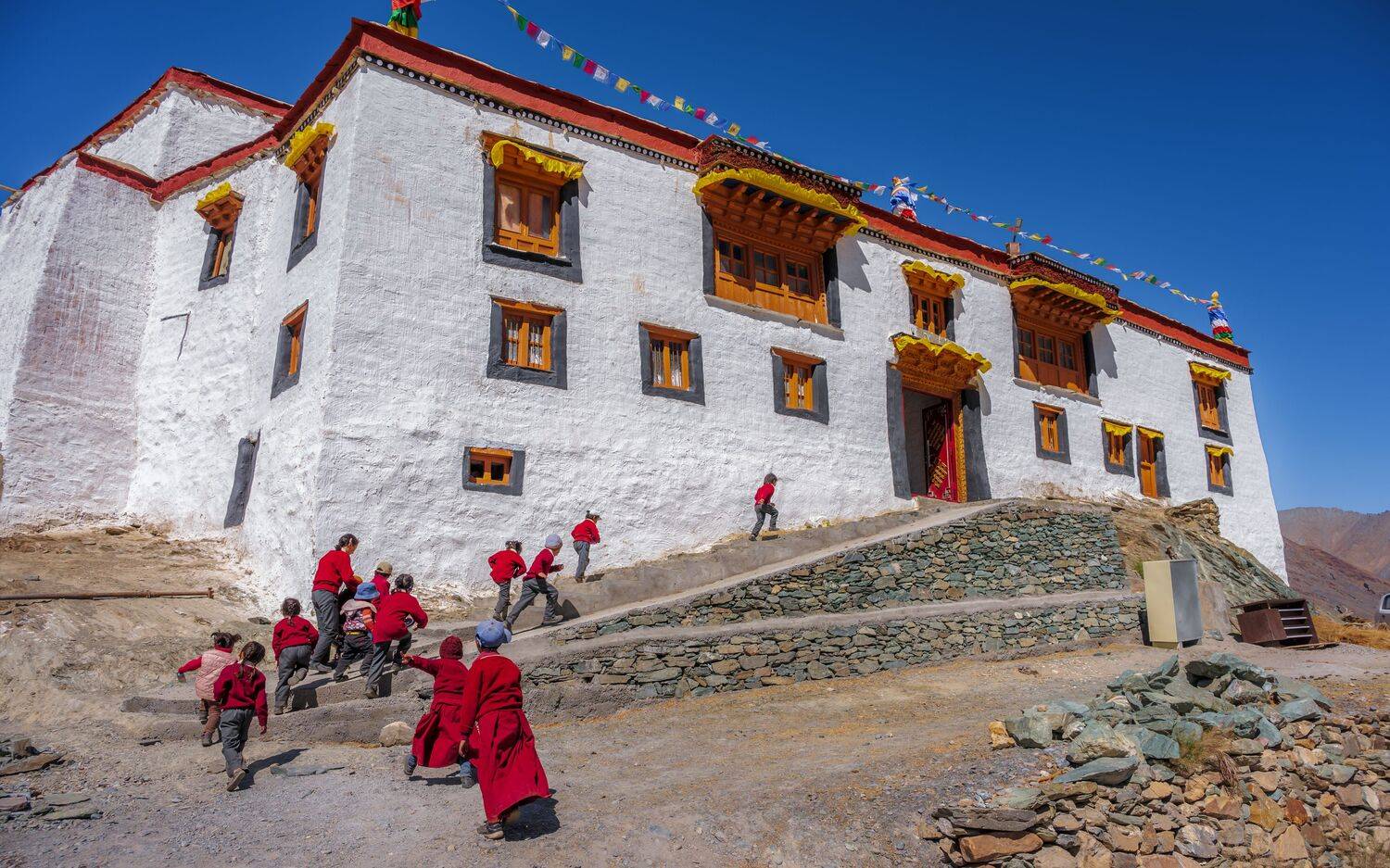 , KAR ARANYA