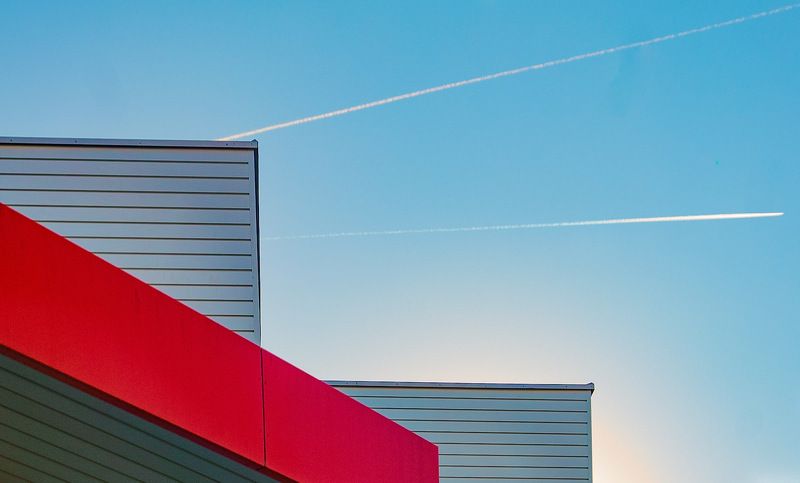 minimal with 2 contrails фото превью