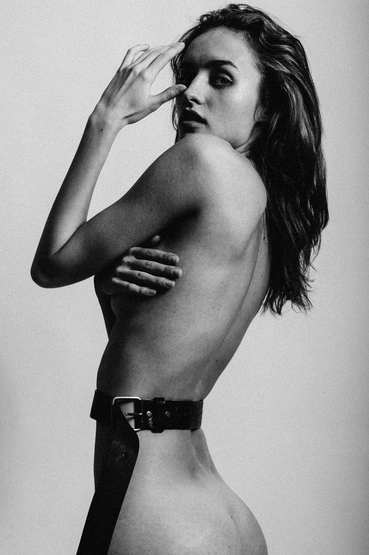 portrait, girl, model, mood, nude, black and white * фото превью