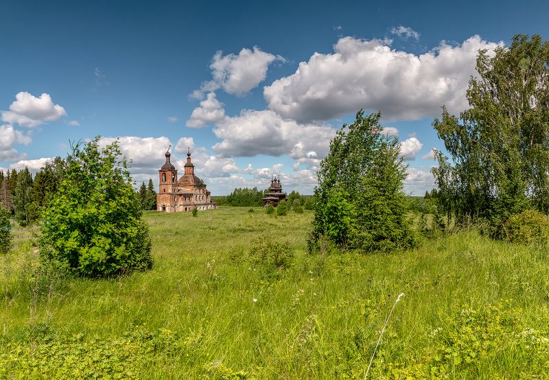 церковь, поле, пермогорье Пермогорье. фото превью