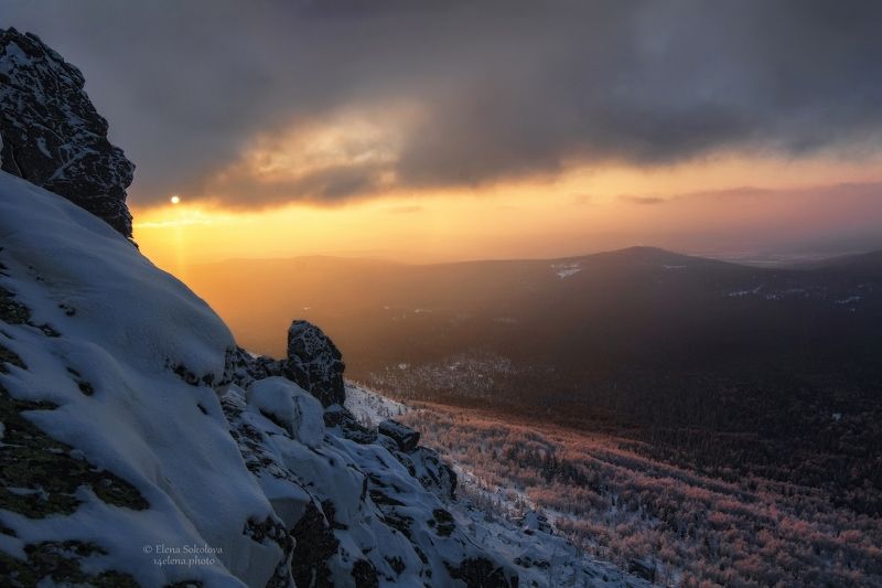 таганай, откликной гребень, зима, закат, пейзаж, вечер Морозный закат фото превью