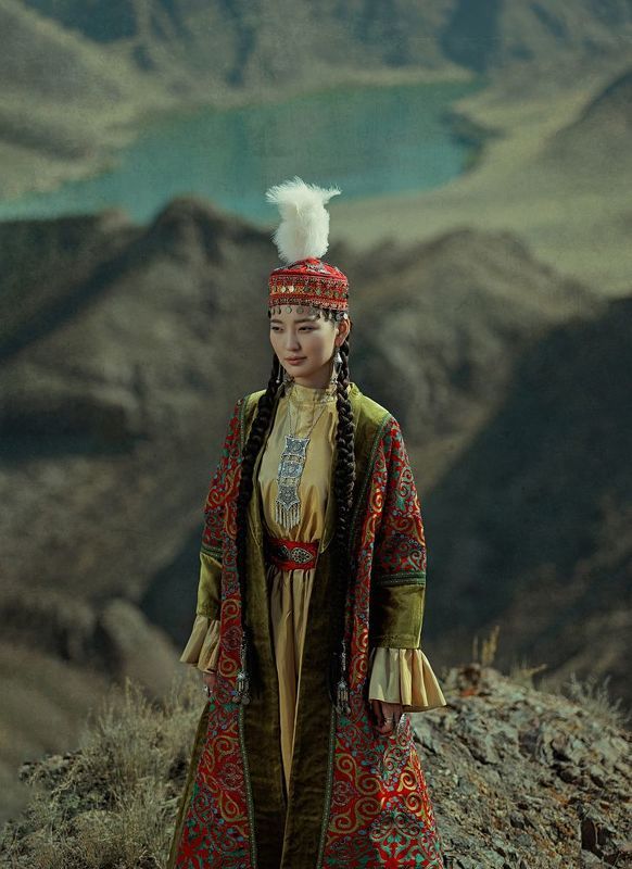 казахская девушка, степь, история, этника Степь фото превью