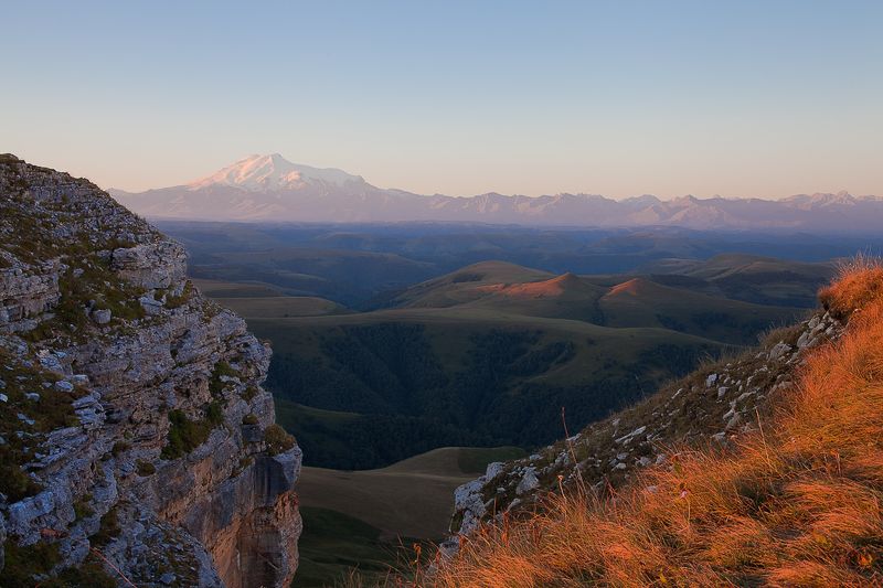 кавказ, эльбрус. Кавказ. Утро на перевале Гум-Баши. фото превью