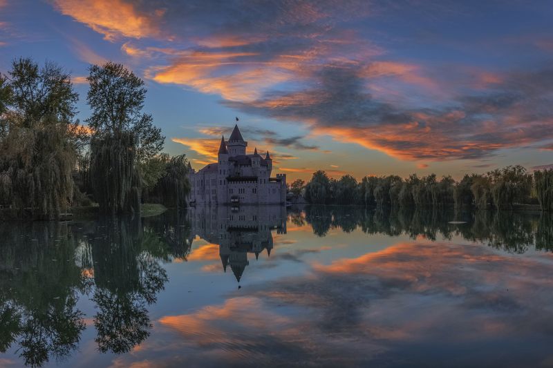 Вечер замка Шато-Эркен фото превью