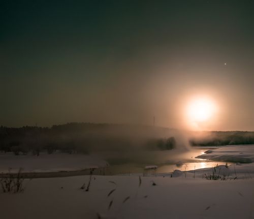 восход луны