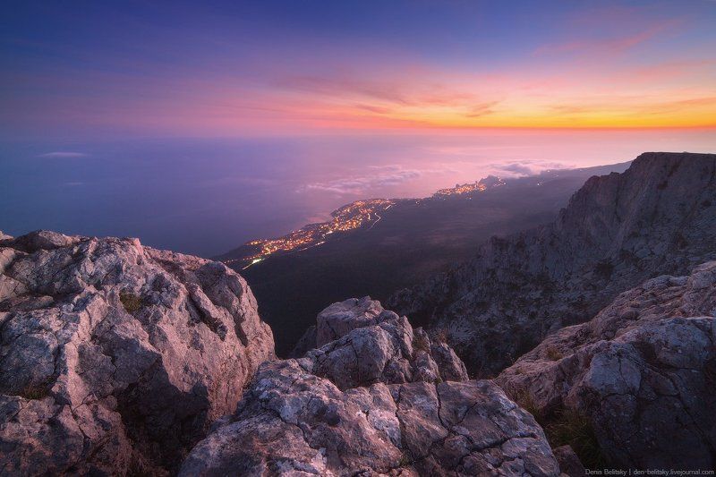 пейзаж, горы, скалы, закат, солнце, небо, облака, сумерки, вечер, крым, ай-петри, туман Закат на Ай-Петри фото превью