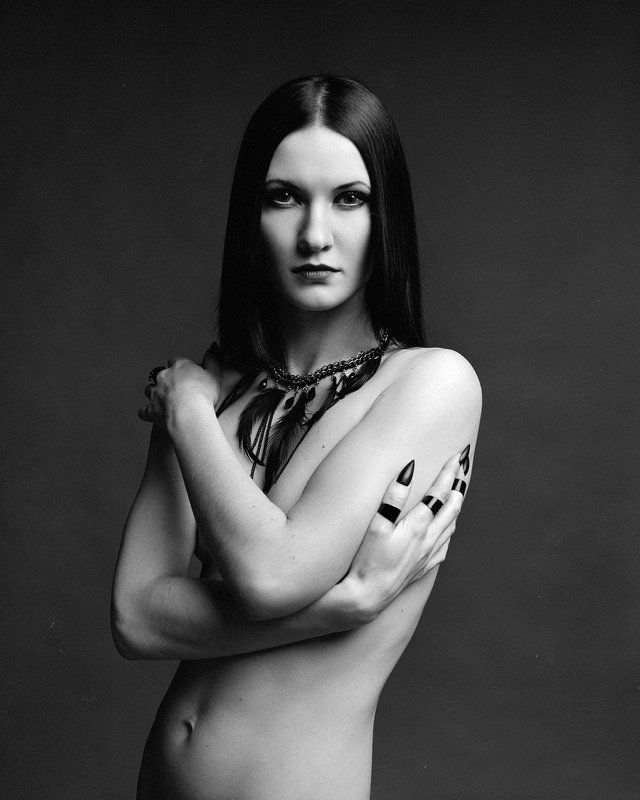 Wear Black Or Stay Naked фото превью