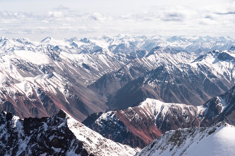 Якутия, Сунтар-Хаята, горы Бесконечная череда гор фото превью