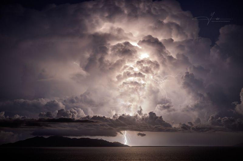 Sea storm, Santorini, Greece фото превью