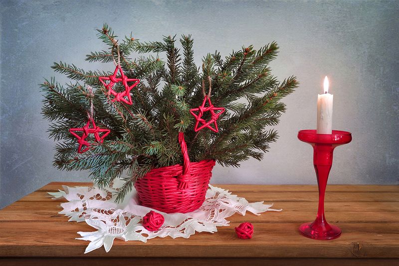 натюрморт,зима,новый год,праздник,елка,свеча,красные звезды С наступающим Новым годом! фото превью