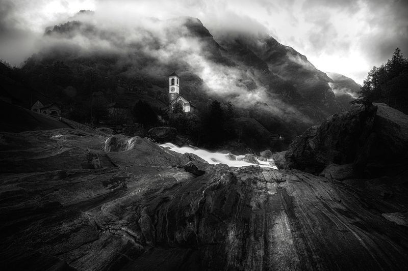 Church in Lavertezzo фото превью